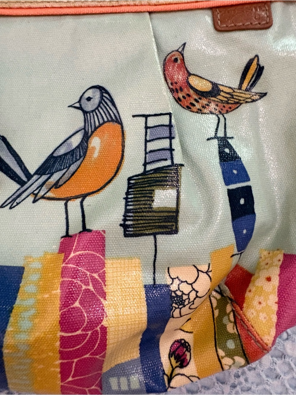 Fossil Key-Per City Birds Coated Canvas Crossbody Bag with Keychain Like New - Picture 4 of 15